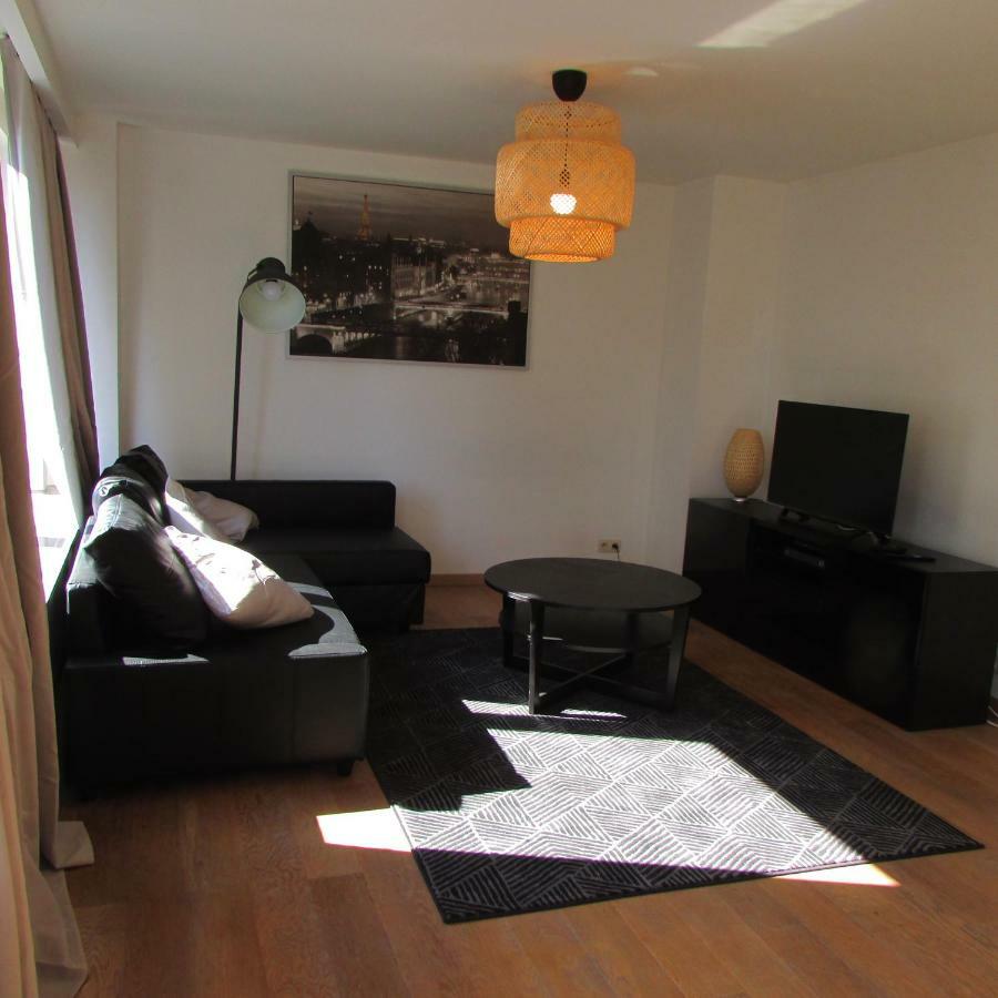 Huidreal Meir Antwerpen Exteriör bild