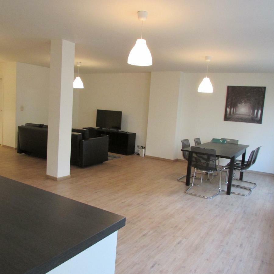 Huidreal Meir Antwerpen Exteriör bild